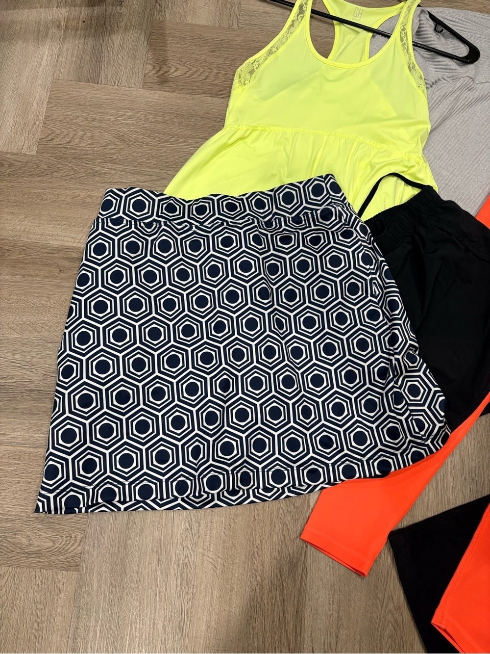 Champion Assorted Brands Activewear Box Medium - Picture 12 of 16